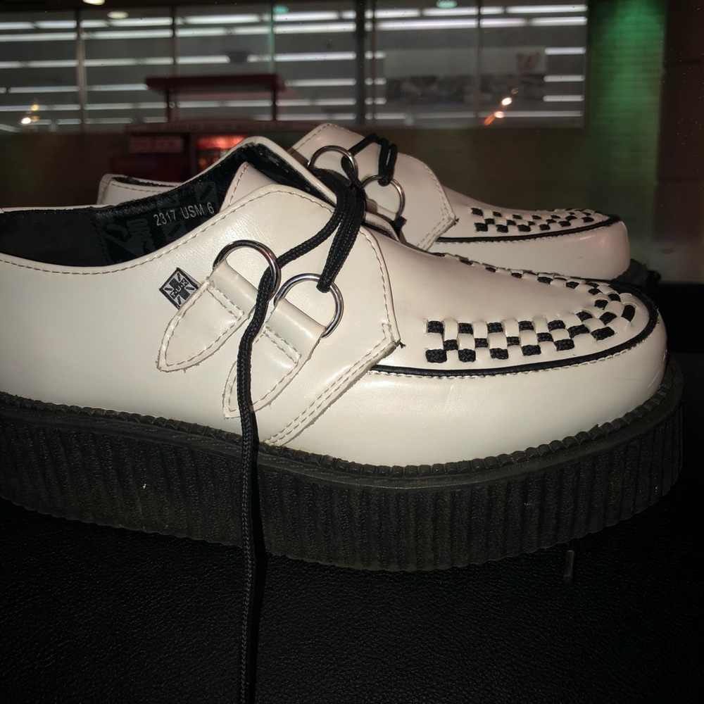 T.U.K white Creepers